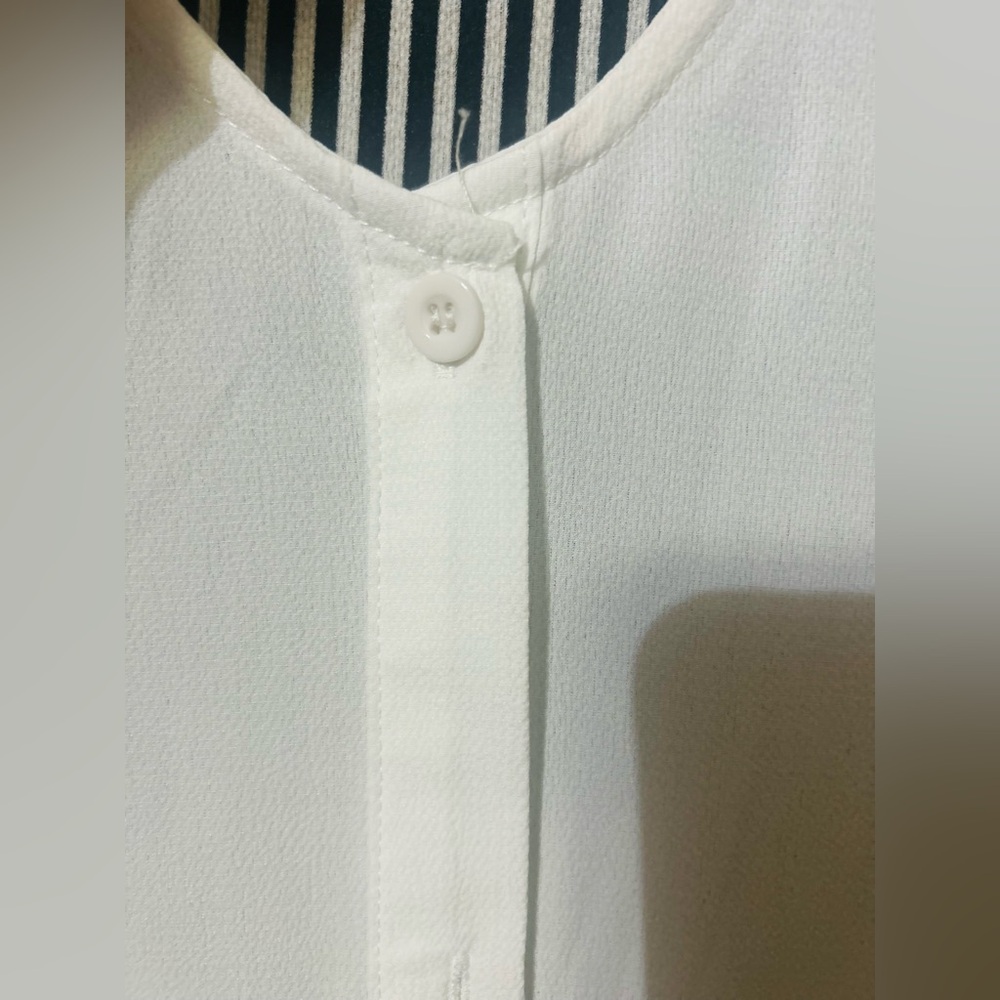 Stripe Blouse •|Open to Trade|• - Picture 5 of 7